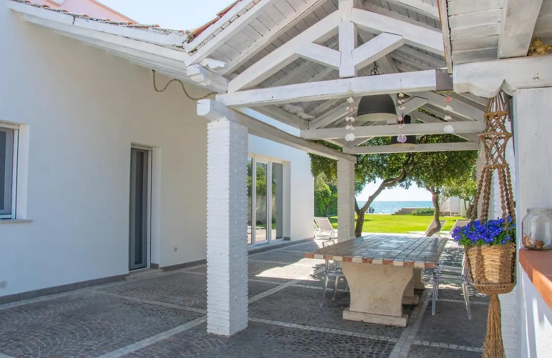Villa degli Squali Suite Home-1
