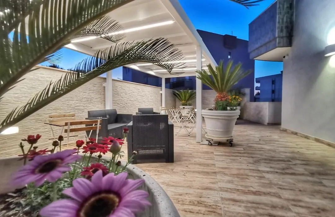 Suite 5 Monopoli-1