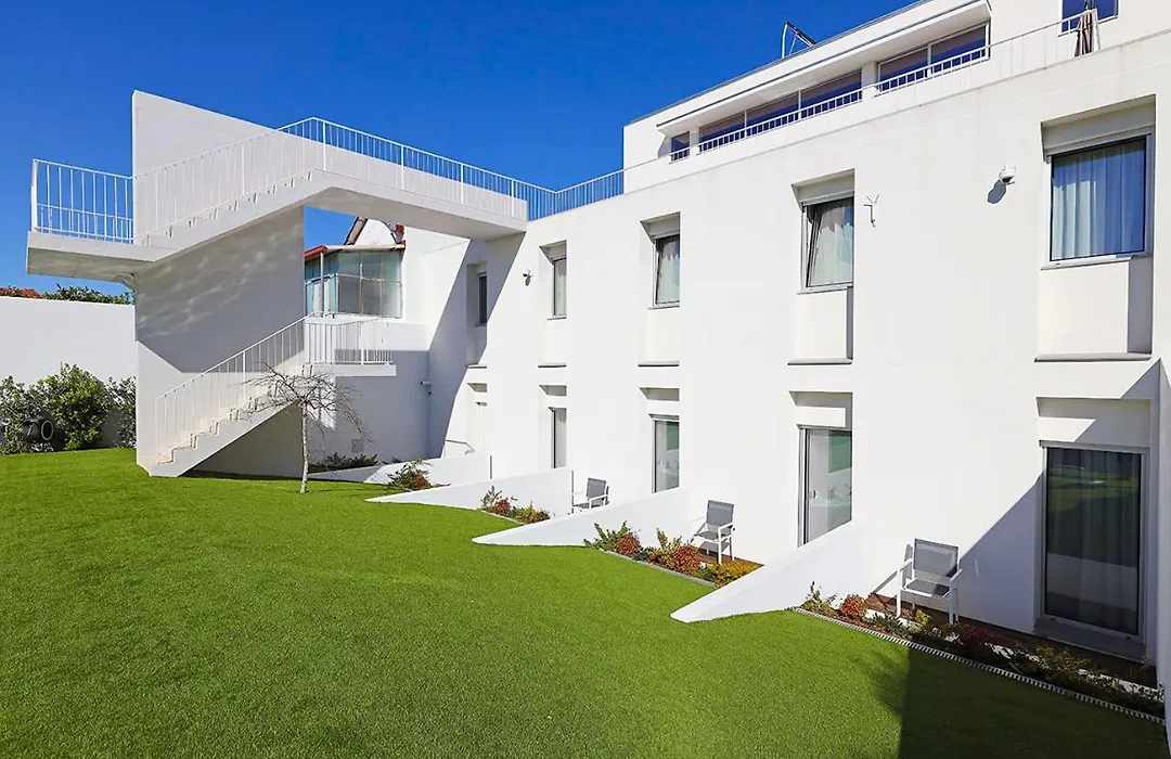 Uporto House Residence-1