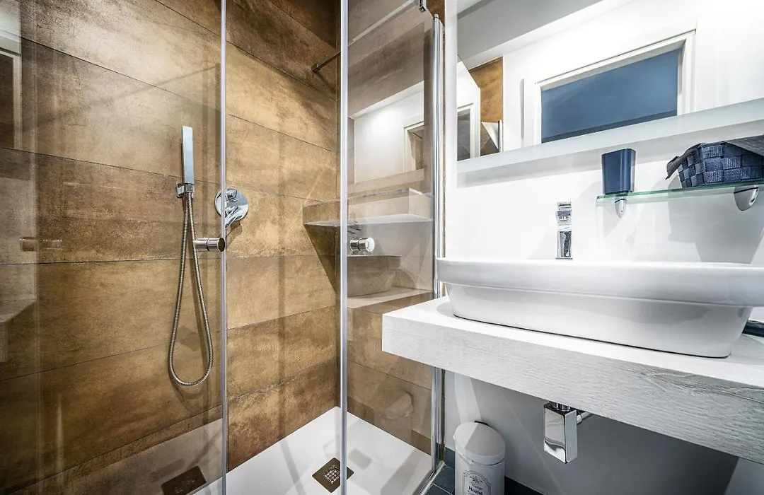 Suite Blue Style-1