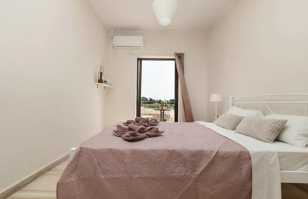Tune Inn Activity Guesthouse- Over 24'S-1