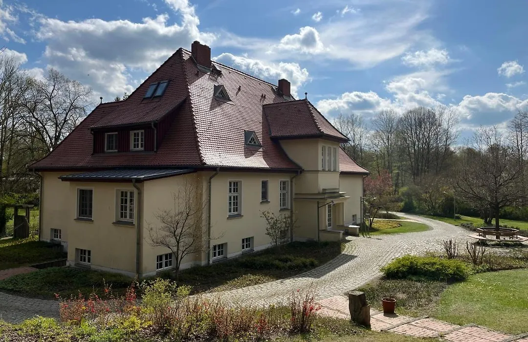 Gästezimmer in herrschaftlicher Villa-1