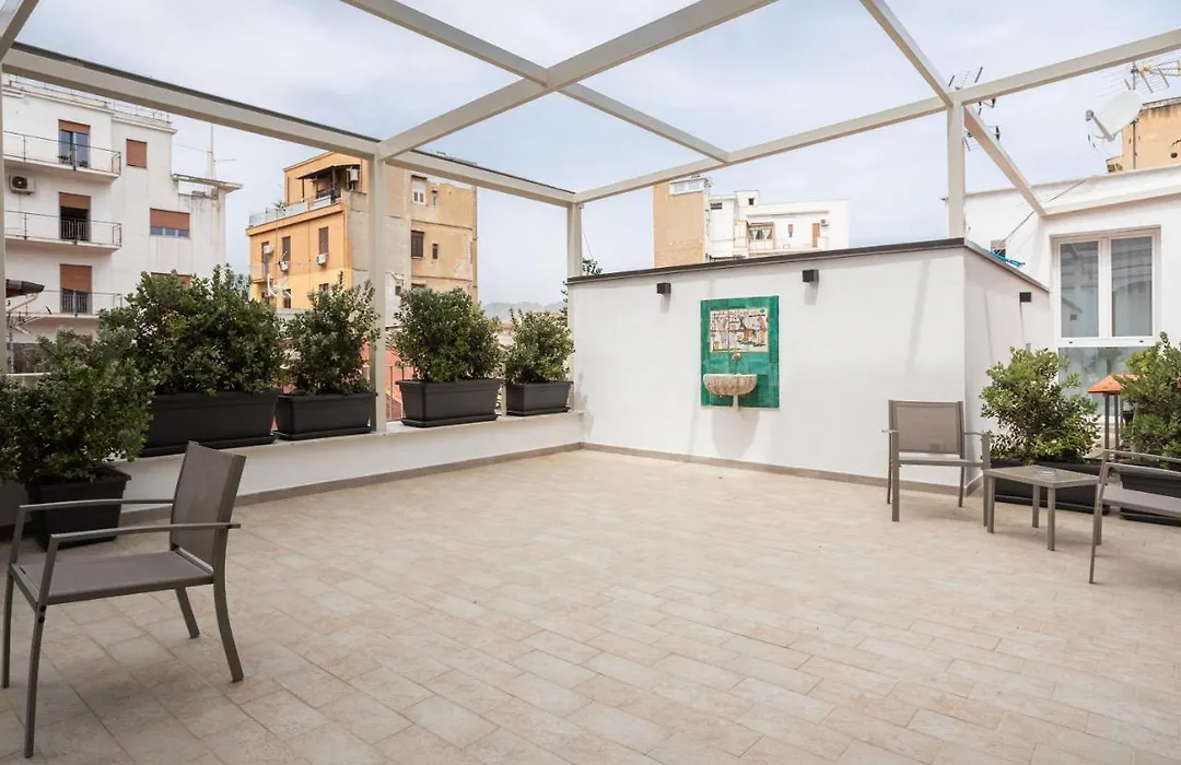 Le Cinque Stanze Palermo Room&Breakfast-1