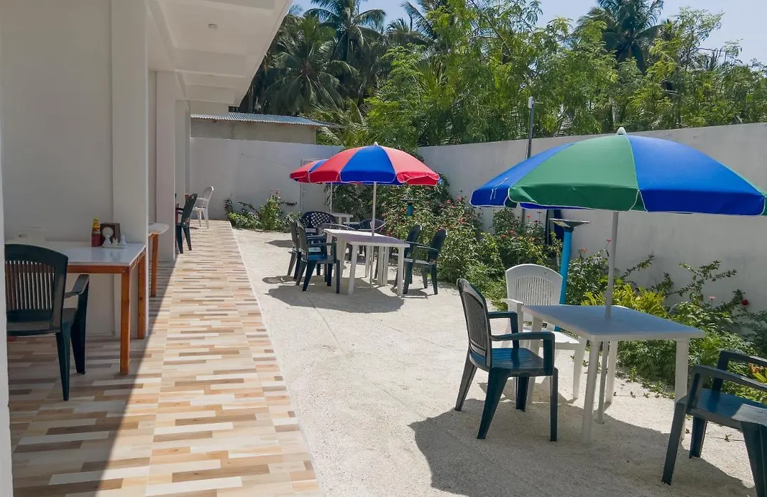 Summer Inn Thoddoo-1