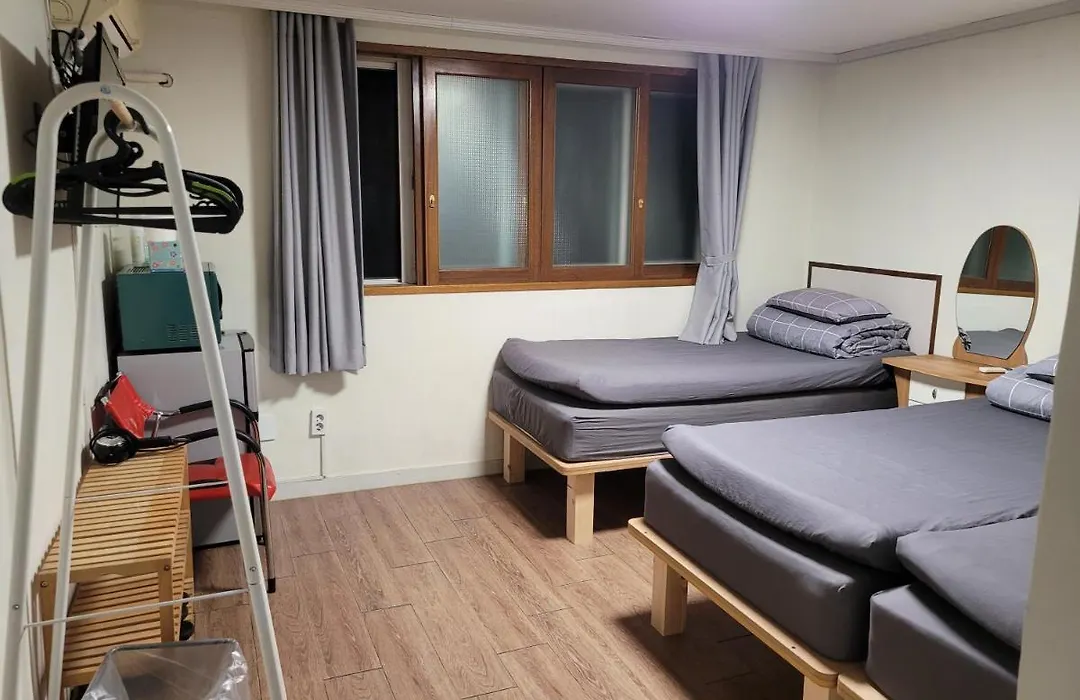 Able Guesthouse Hongdae 2-1