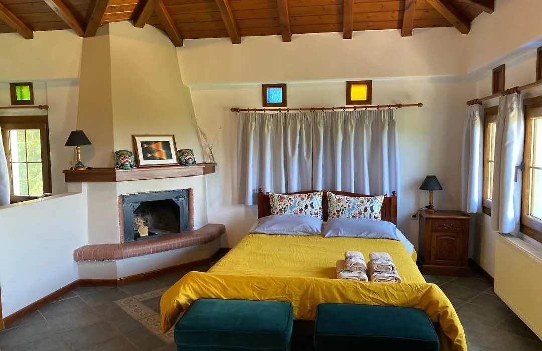 Artemisia House-1