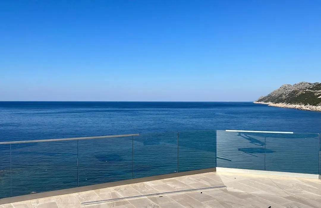 Villa Blue Bay-1