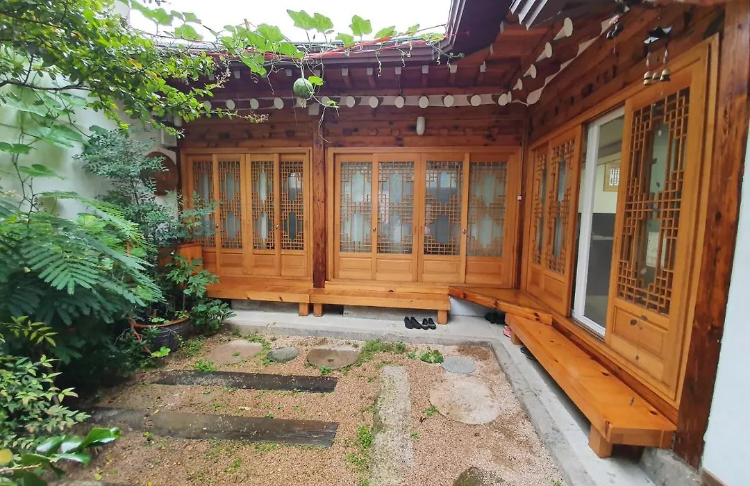 Seochon Guesthouse-1