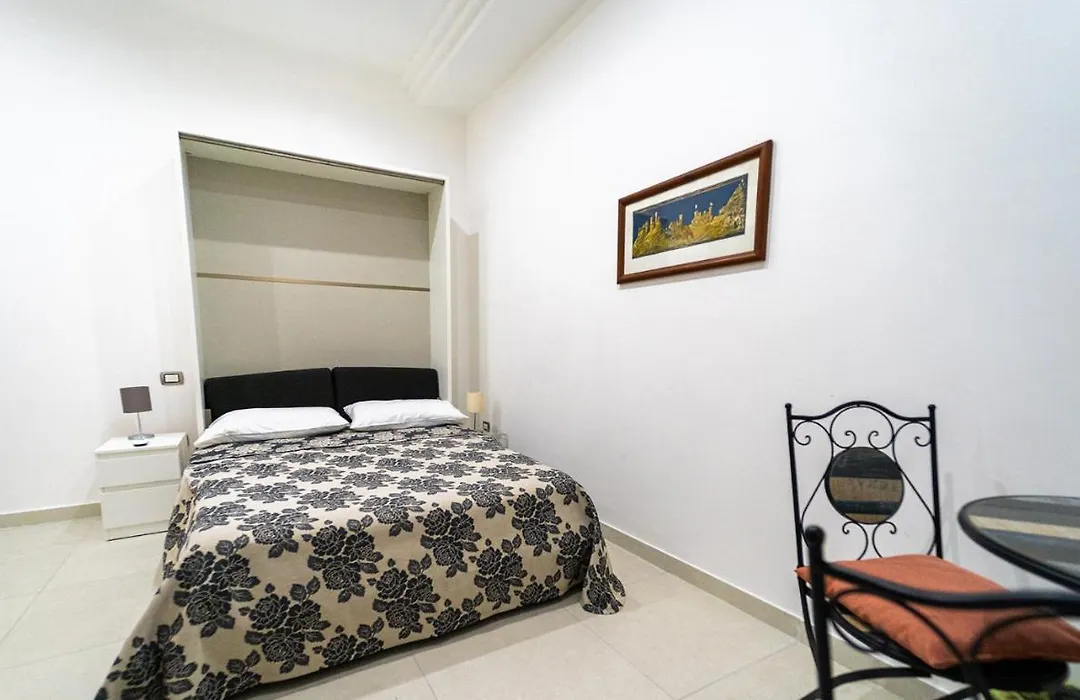Casa Romeo Napoli-1