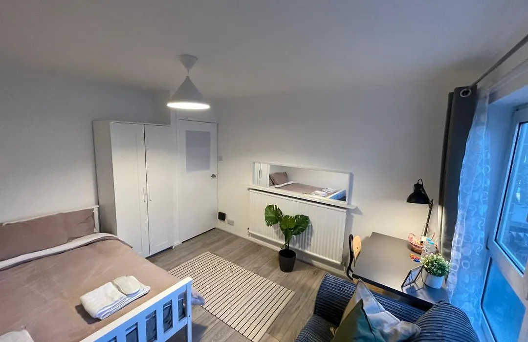 Bow House - Sleepylodge-1