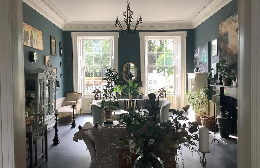 A Room In The City - West-1