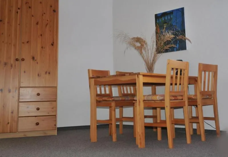 Pension Sassnitz Atelierhaus-1