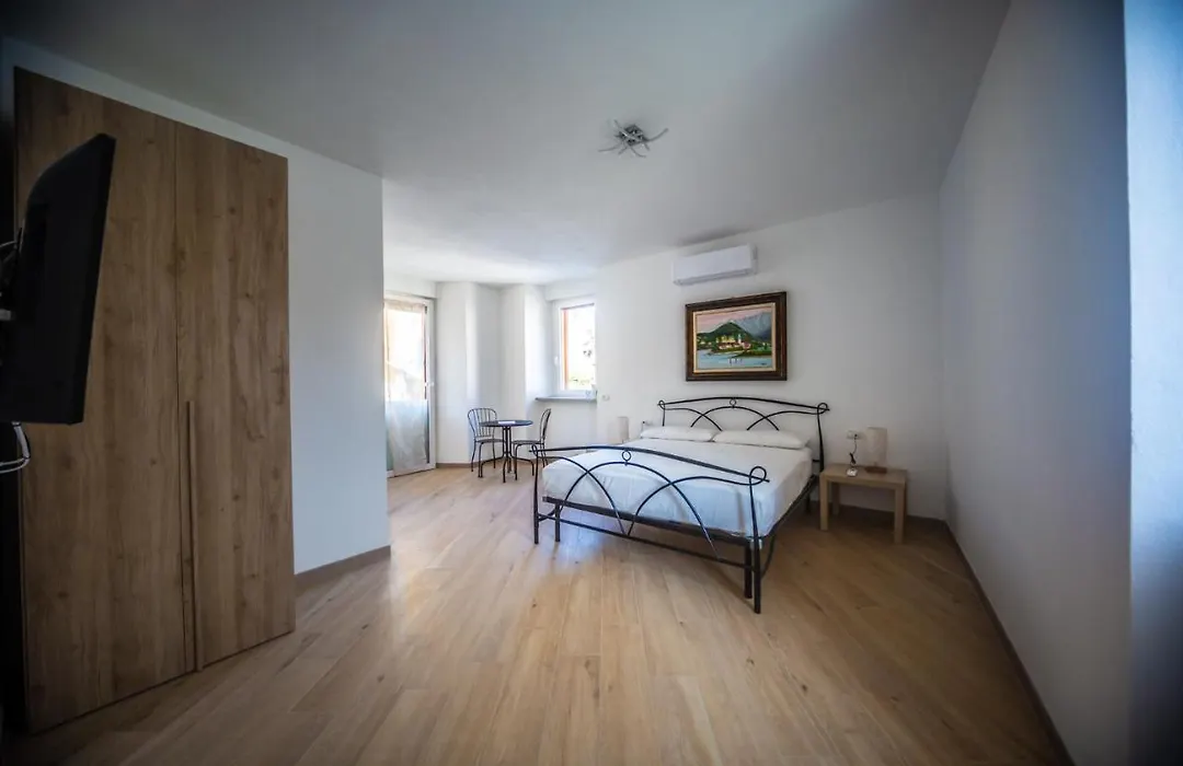 Around Lago Maggiore rooms-1