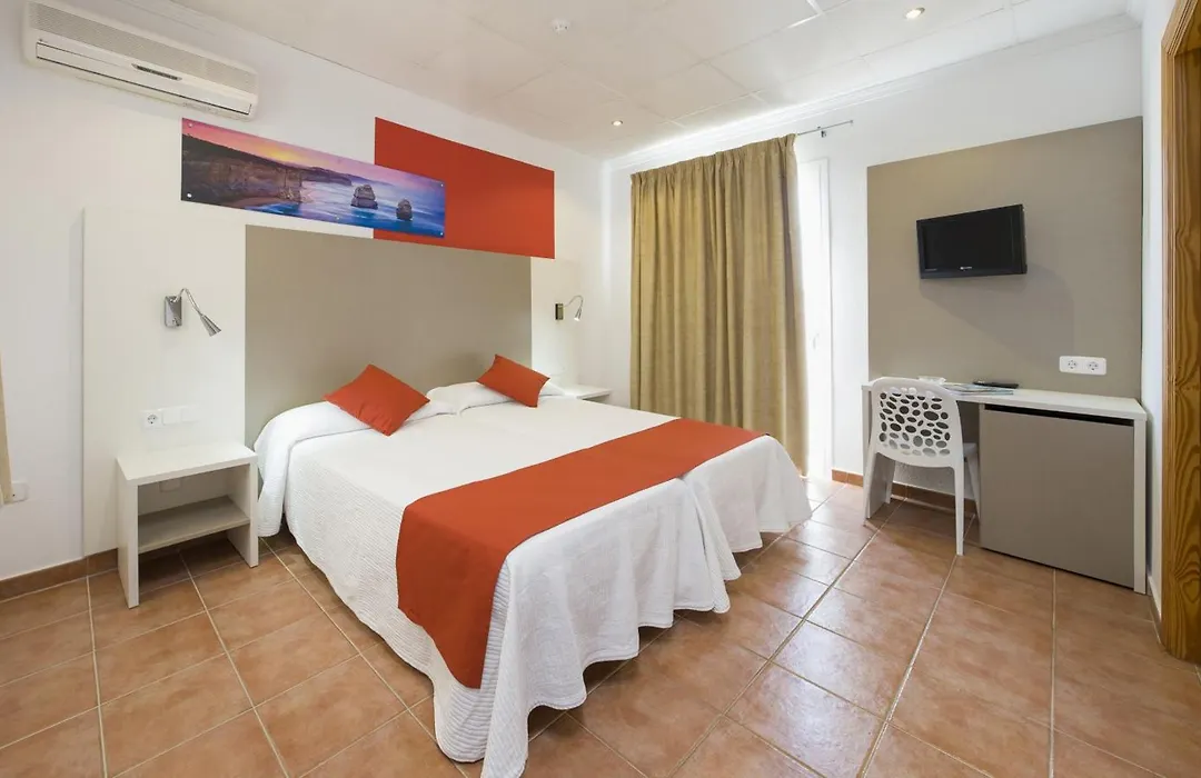 Hostal Adelino-1