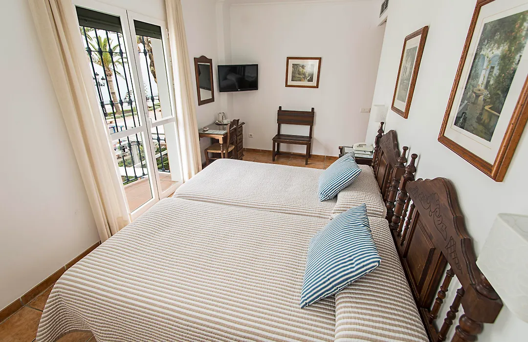 Hostal Marissal By Dorobe-1