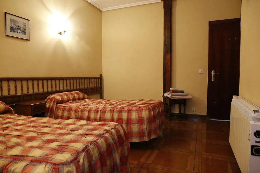Pension Iberia-1