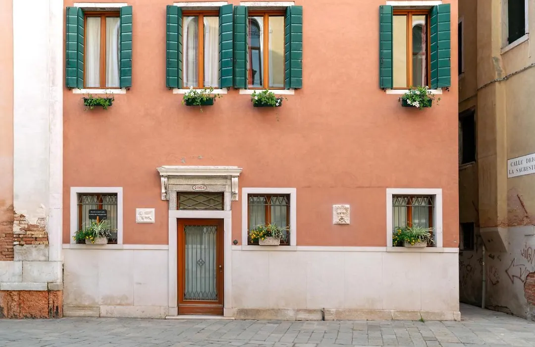 Palazzo San Luca-1