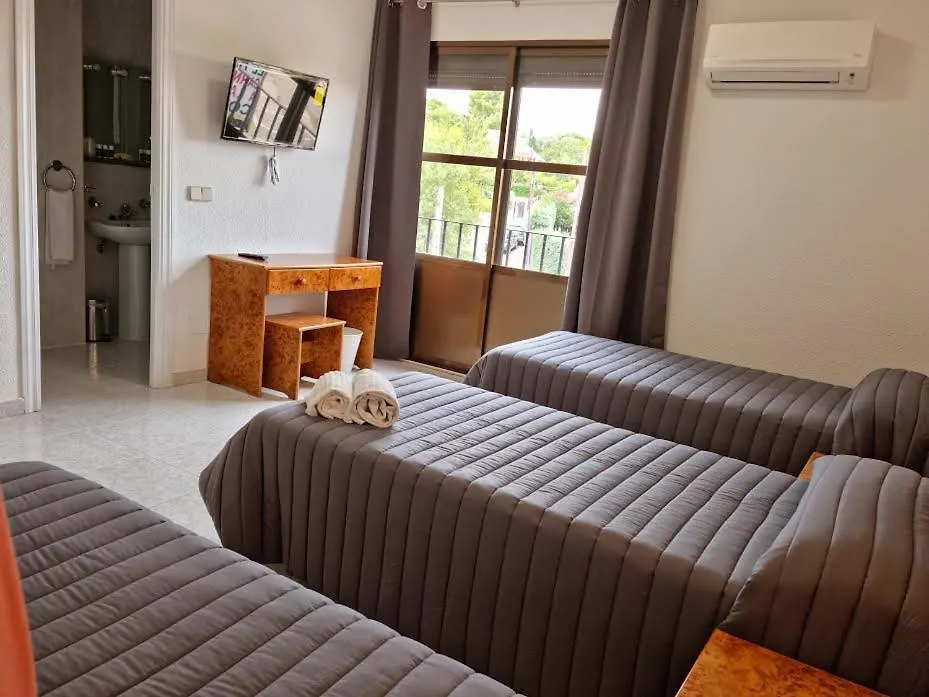 Hostal La Reserva-1
