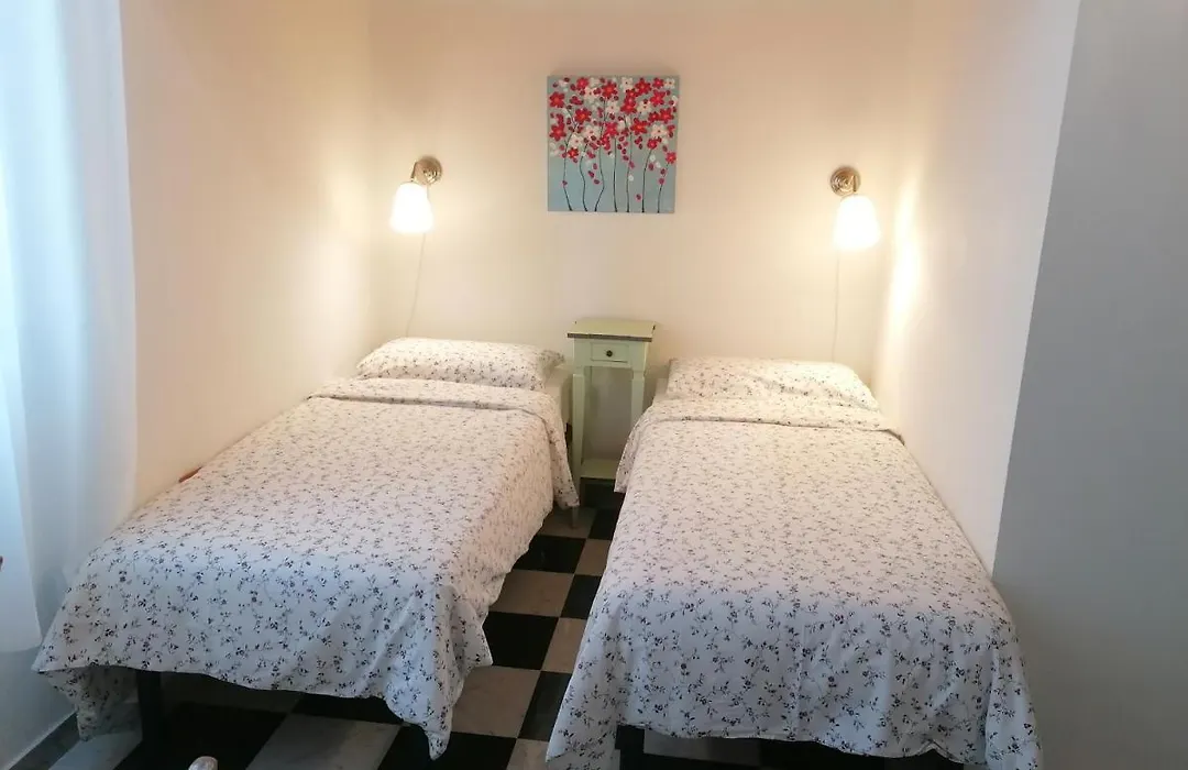 Eco Pisa Tower Guesthouse-1