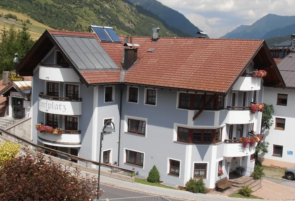 Haus Dorfplatz-1