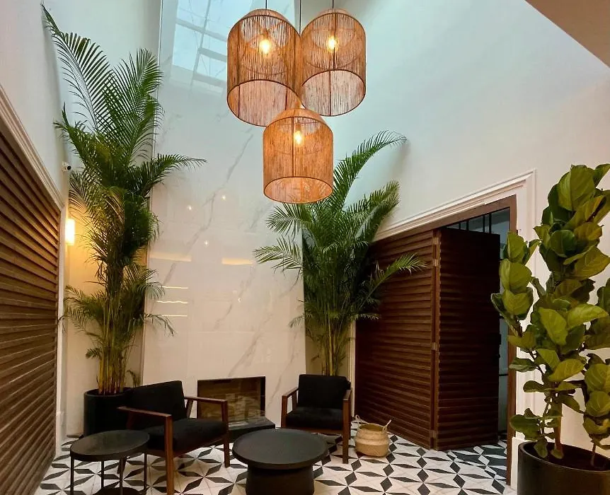 Casa Lalique-1