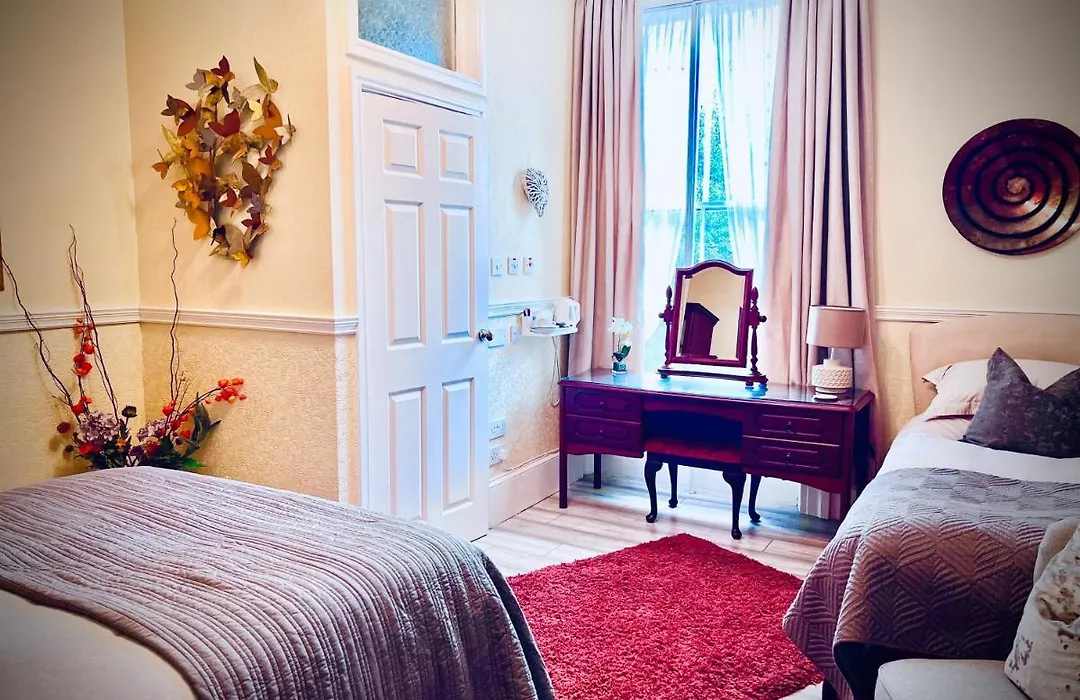 Ashleigh House-1