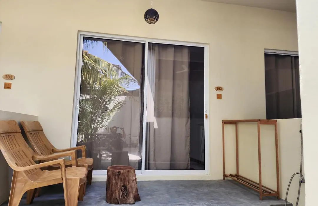 Dhigurah Dhonveli Boutique-1