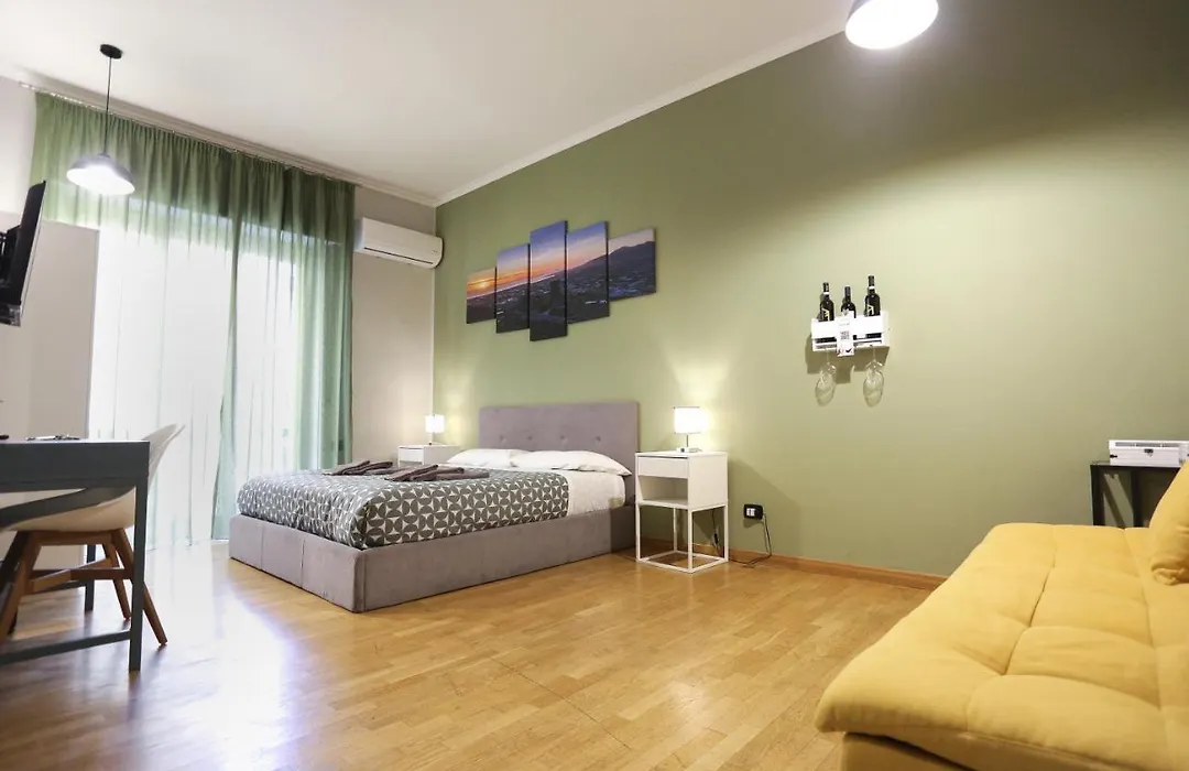 Vomero Maison-1