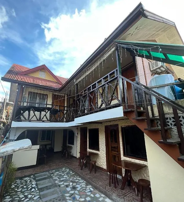 Lola Flor'S Guest House-1