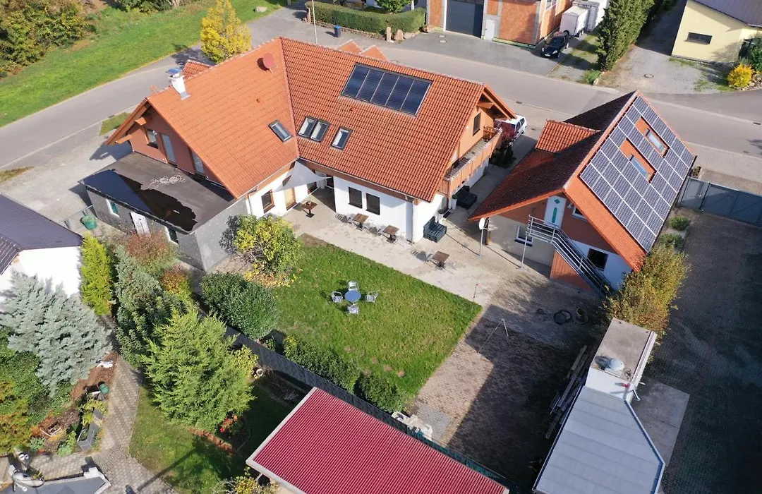 Pension Zum Paradies-1