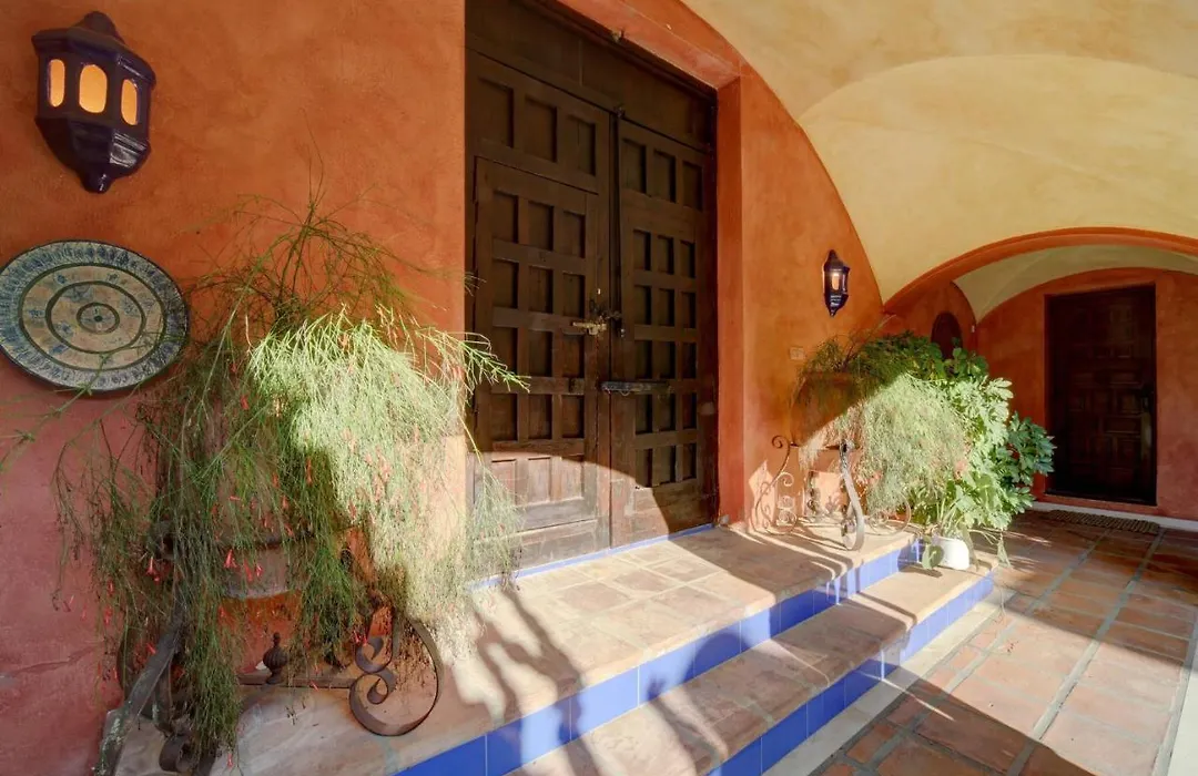 Private 10 Bedroom Nr Marbella, Villa Candela-1