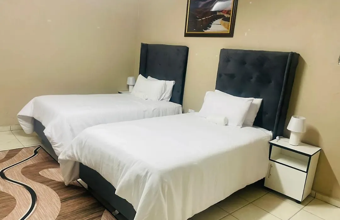 Super Classic Guest House-1