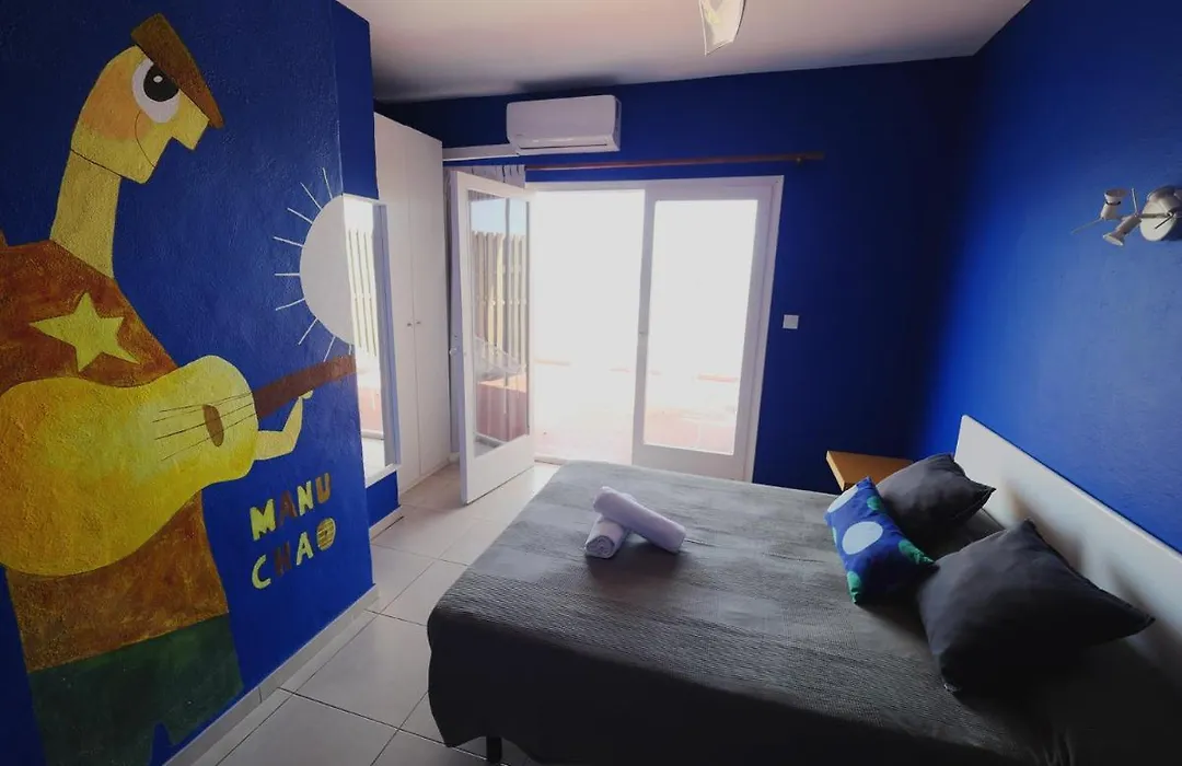 Hostal Giramundo-1
