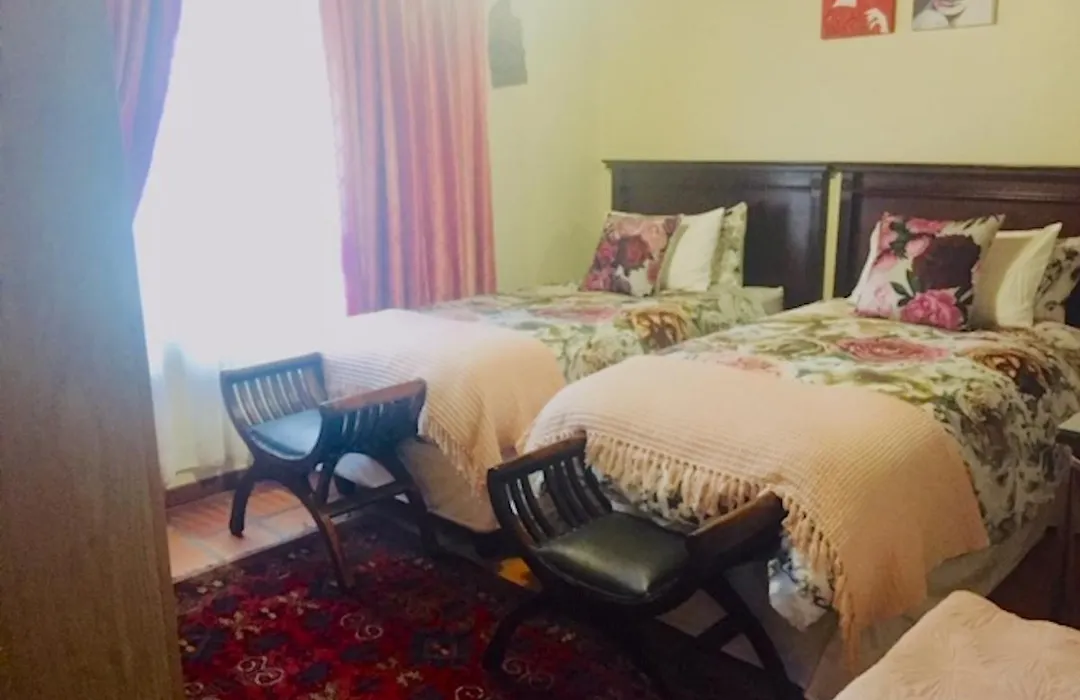 Dee'S Place-1