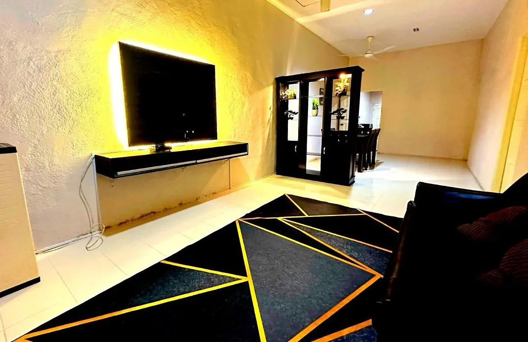 Pemandangan Indah Guest House - Look Out Point Villa--1
