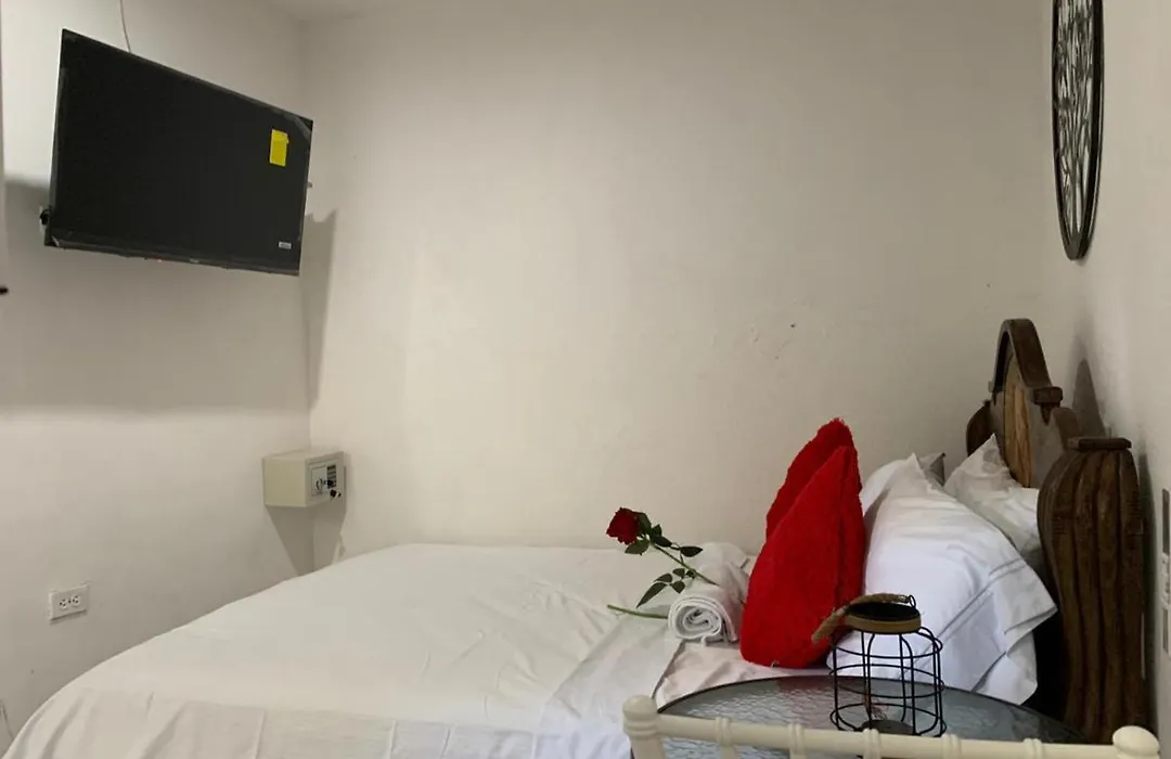 Hostal Marbella 47-1
