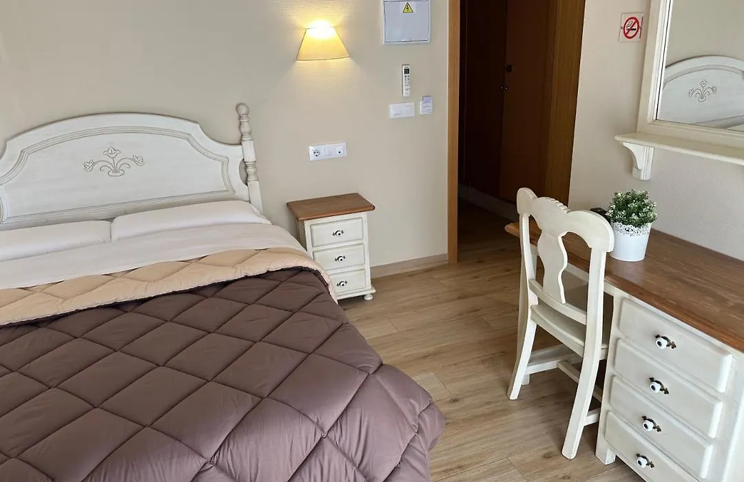 Hostal Toledo Plaza-1