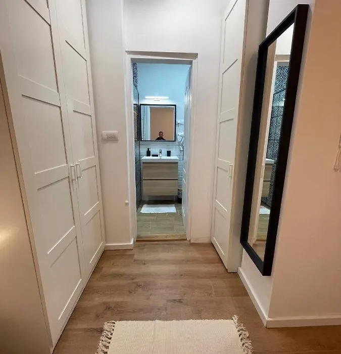 Apartment 42 - City Center-1