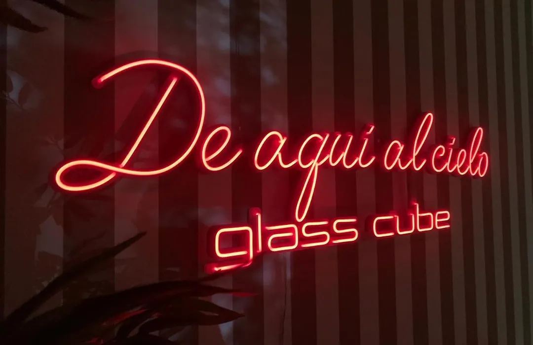 glass cube-1