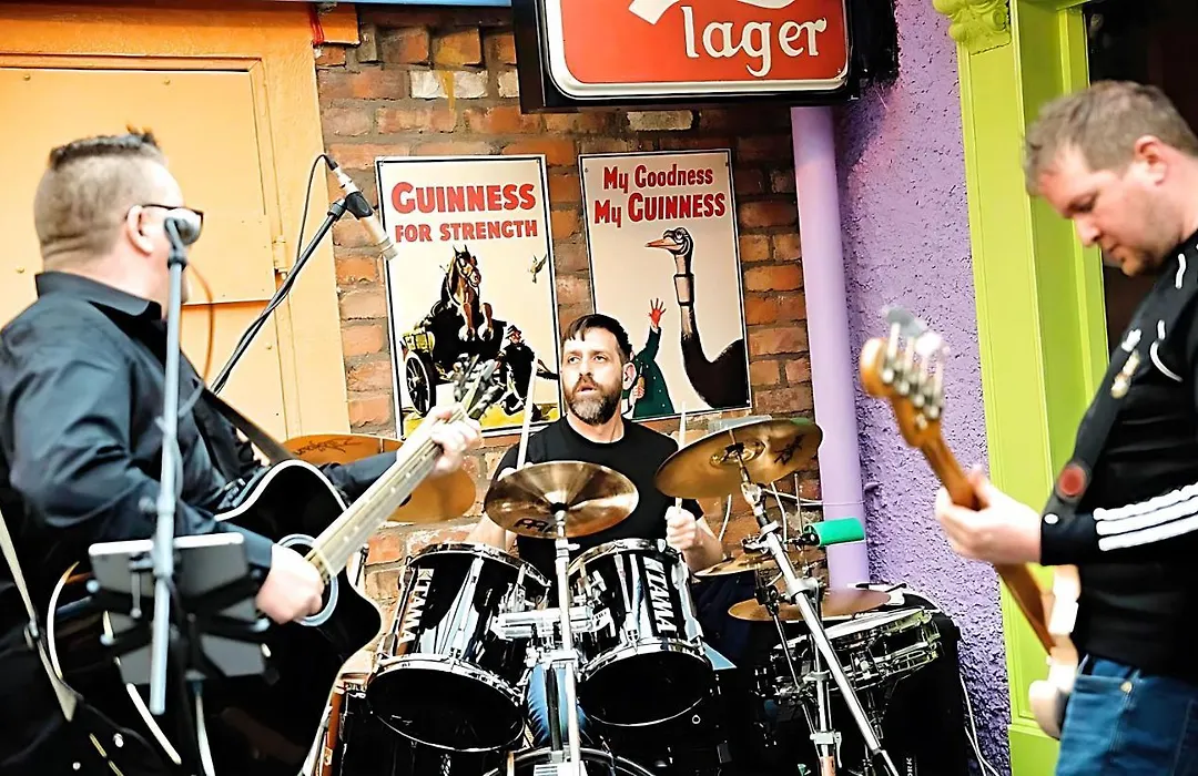 Bugler Doyles Bar & Townhouse-1