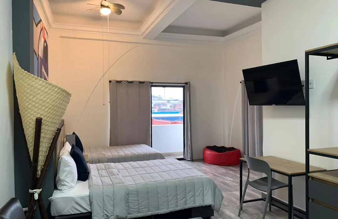 Hostal 170-1