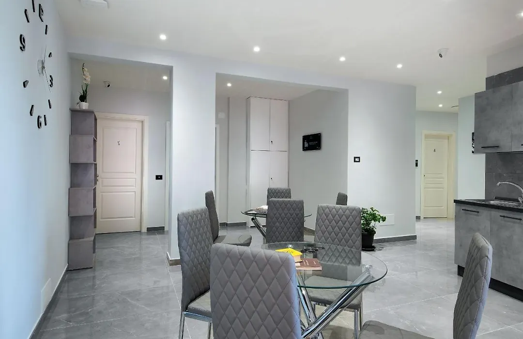 Garibaldi Rooms-1