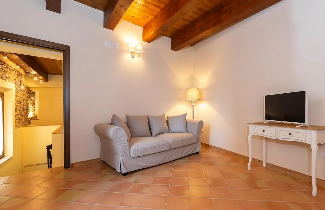 Palazzo Don Carlo-1