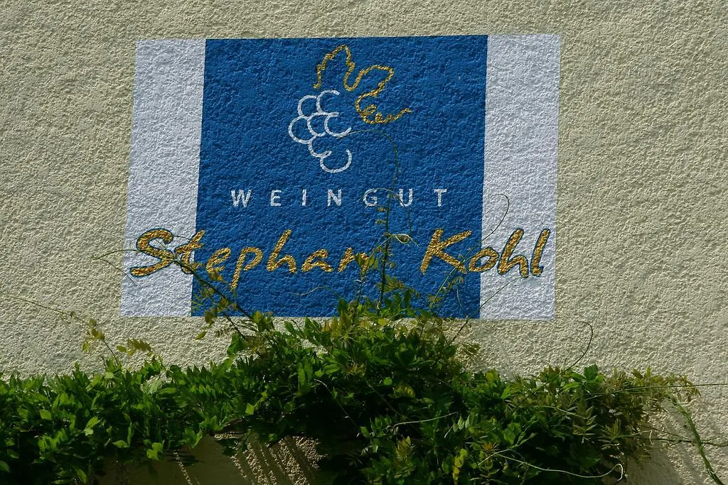 Weingut&Gästehaus Stephan Kohl-1