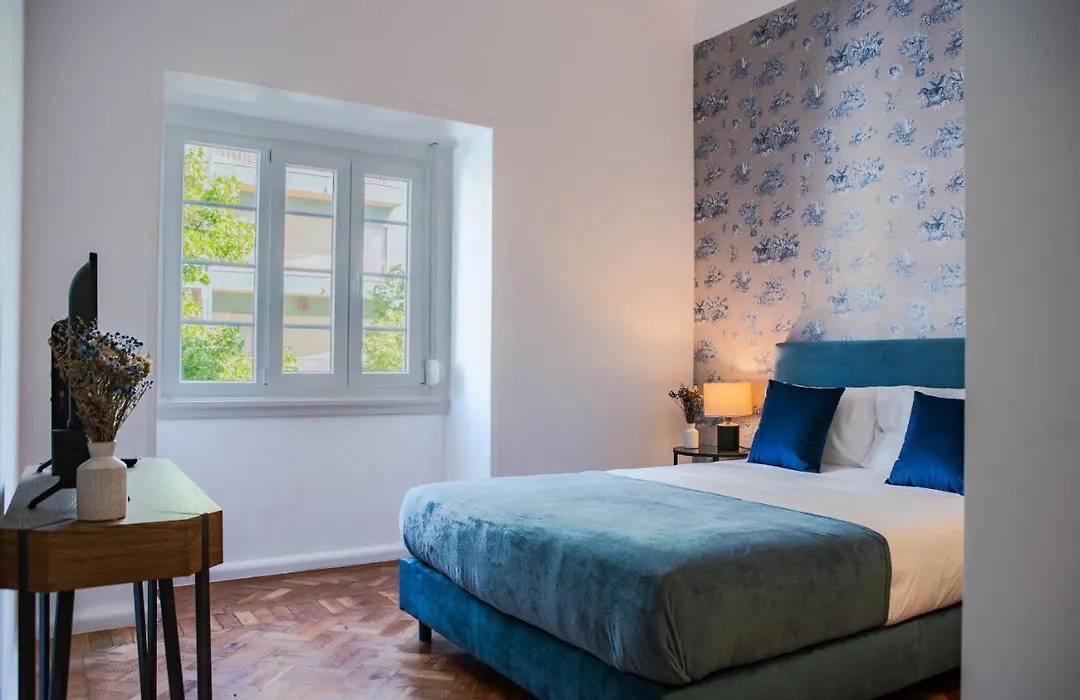 Succeed Campo Pequeno Suites-1