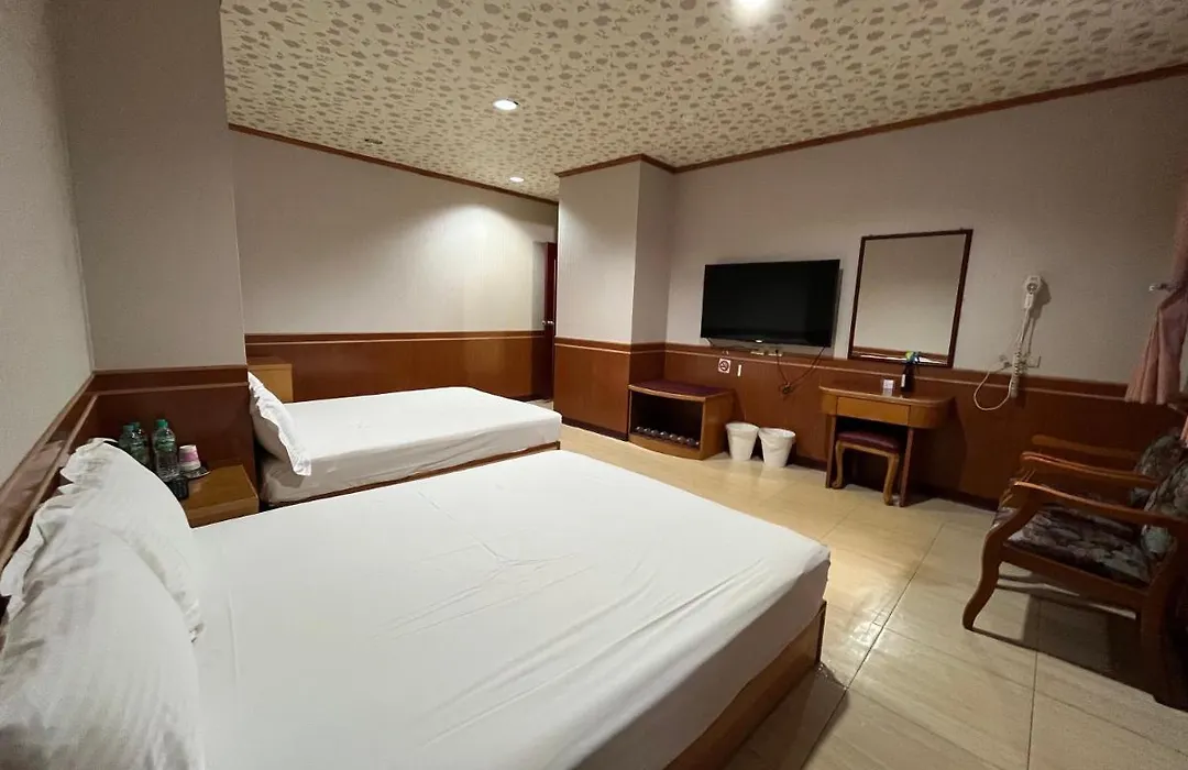 Jiaoxi Hot Spring Hotel-1