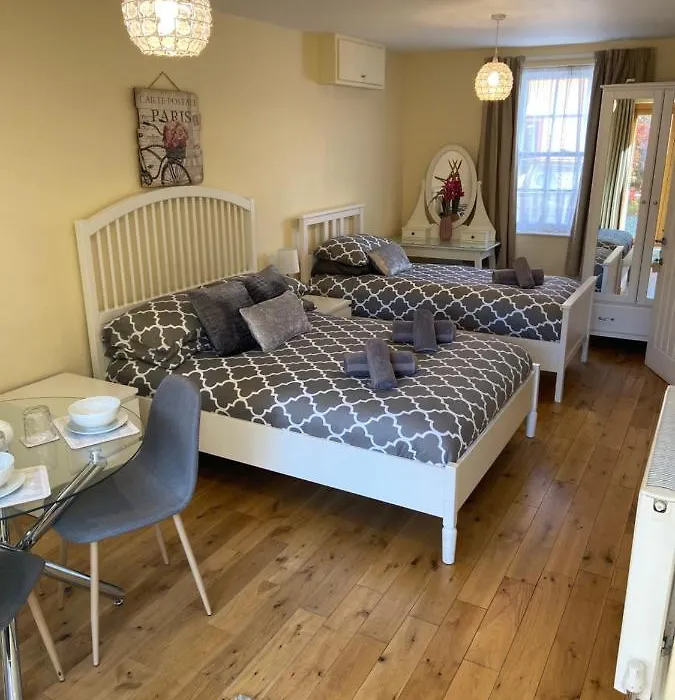 The Ashton Gate Mews-1