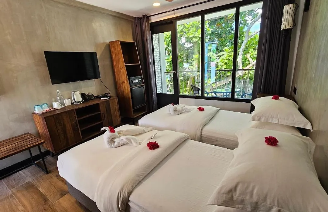 Dhigurah Cottage-1