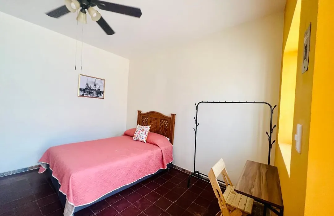 Habitación privada CASA ALCALDE ALOJAMIENTO Guadalajara Centro-1