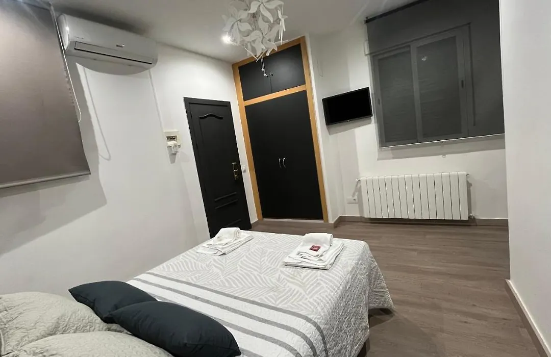 Hostal Inter Plaza Mayor Auto Check In-1